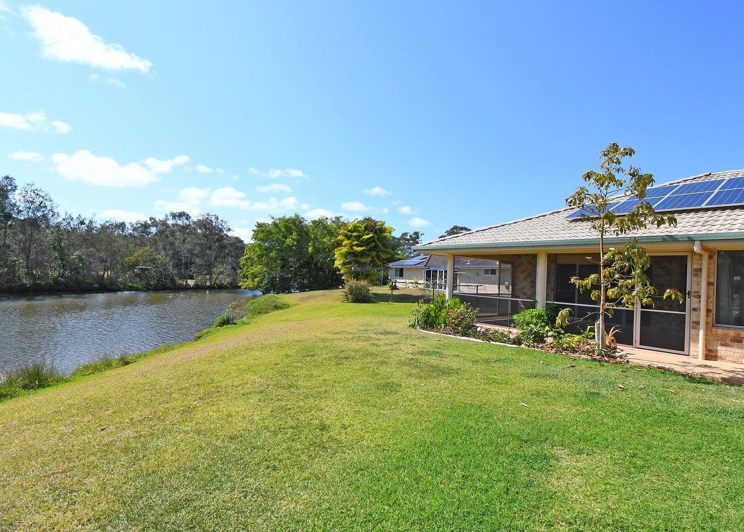 6 Adam Court, Urangan QLD 4655, Urangan - Thumbnail 3