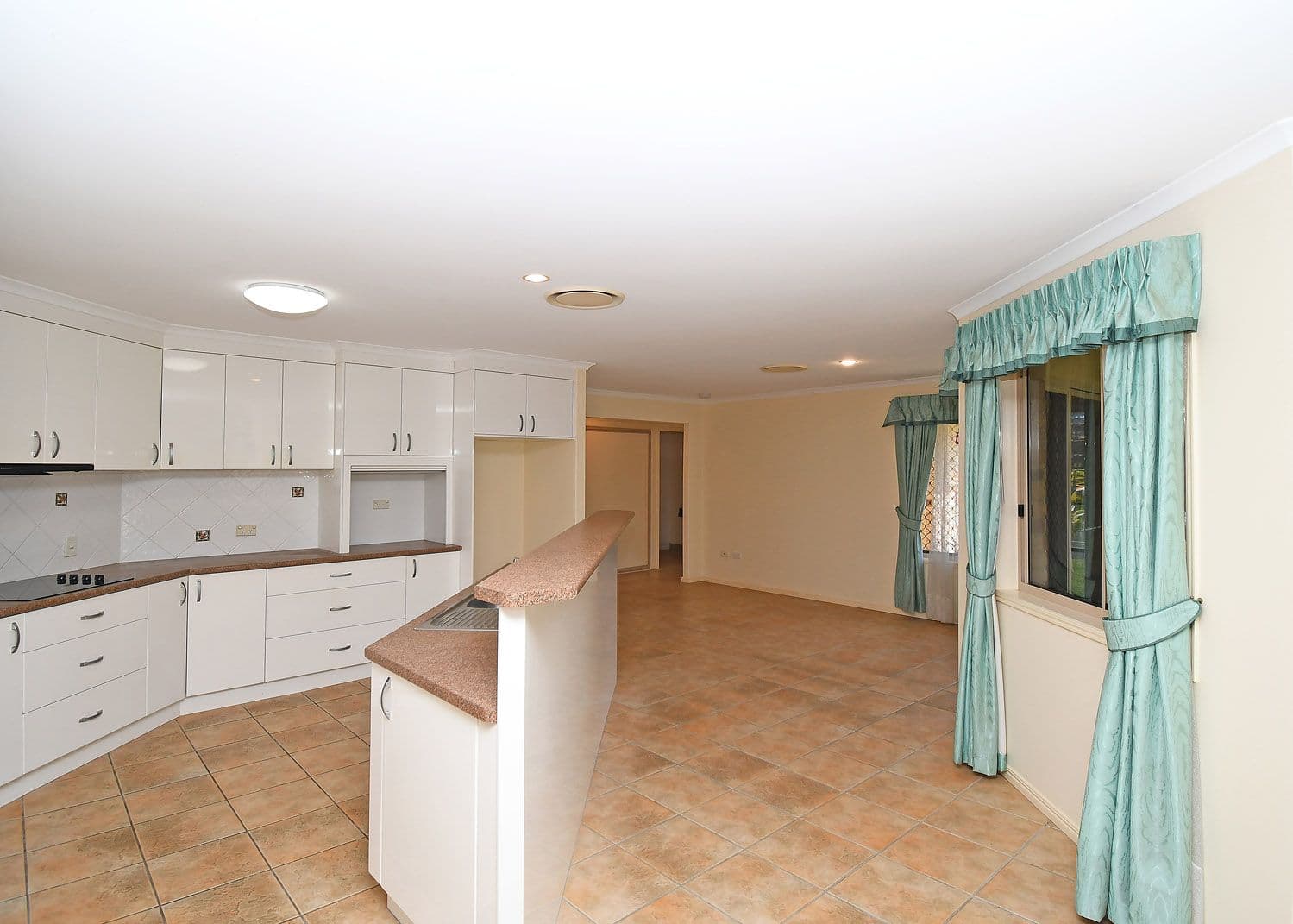 6 Adam Court, Urangan QLD 4655, Urangan - Thumbnail 6