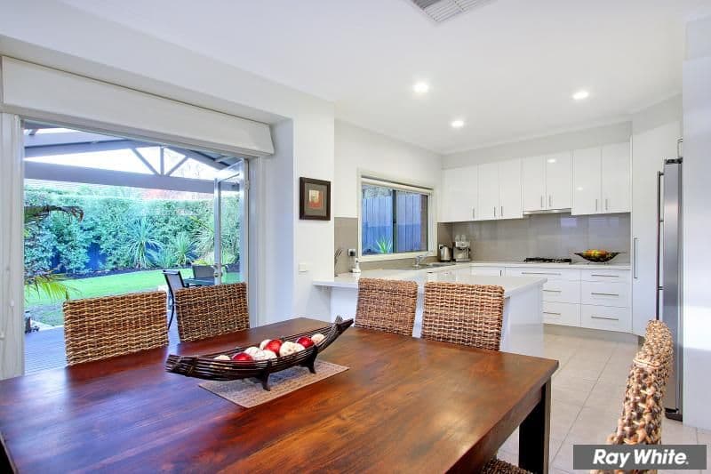 17 Mulsanne Way, MORNINGTON VIC 3931, Mornington - Thumbnail 4