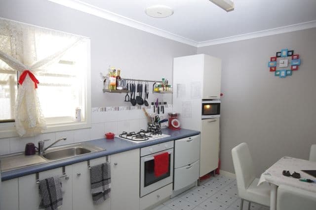 18d Buntine Way, GIRRAWHEEN WA 6064, Girrawheen - Thumbnail 3