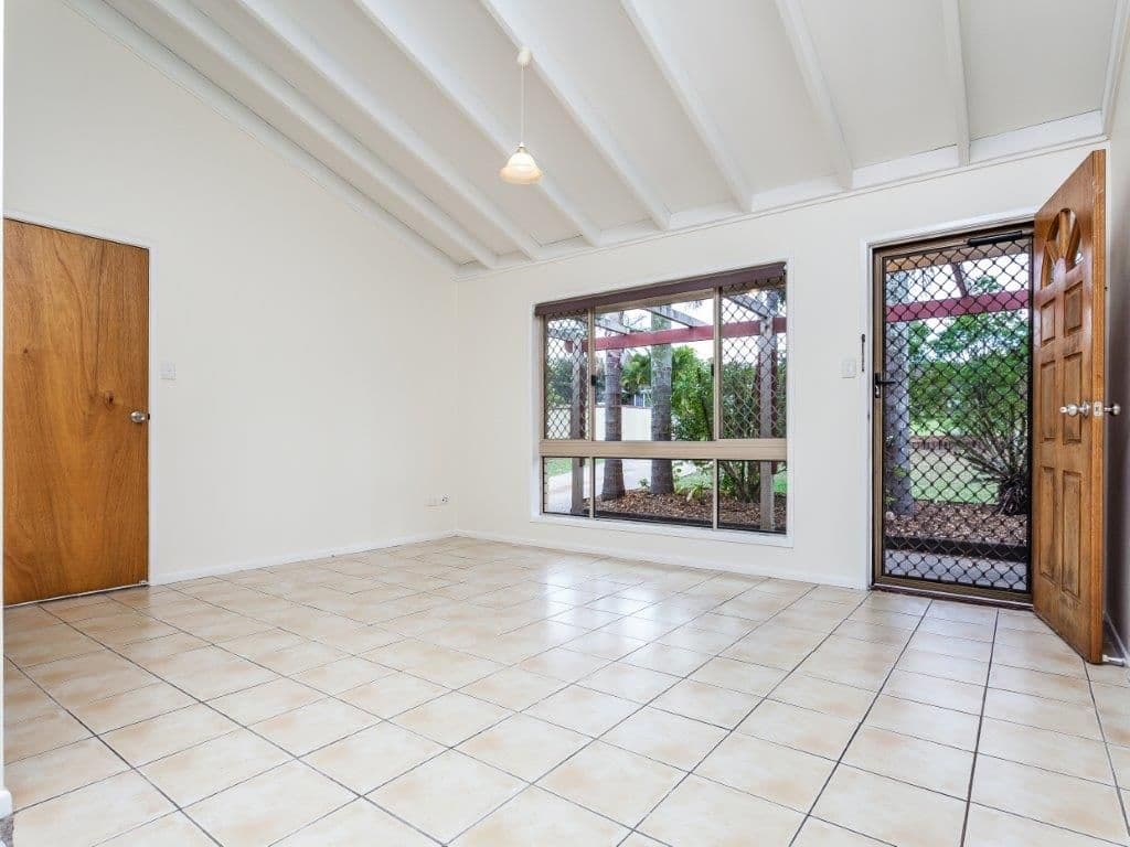 10 Ravenscraig Court, Kallangur QLD 4503, Kallangur - Thumbnail 6
