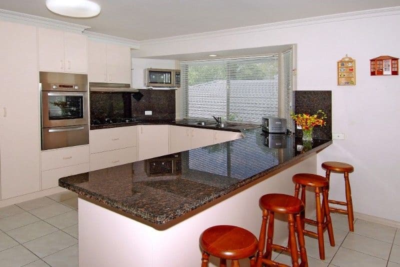 34 Longacres Road, YALLAMBIE VIC 3085, Yallambie - Thumbnail 2