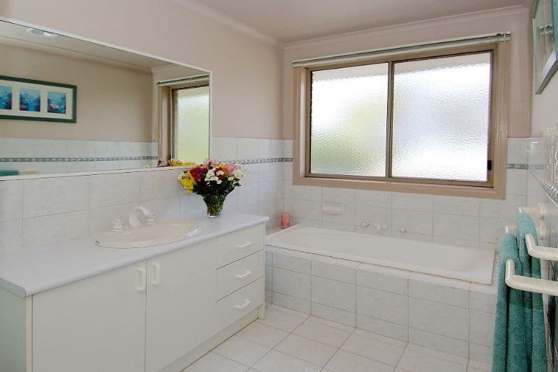 34 Longacres Road, YALLAMBIE VIC 3085, Yallambie - Thumbnail 7