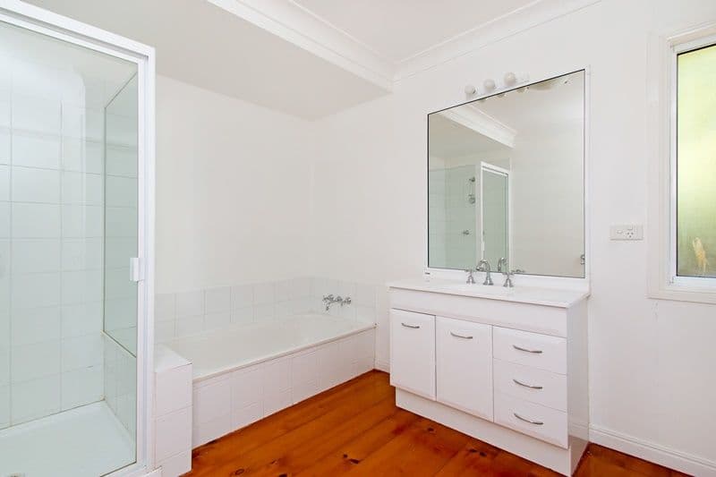 132 Jacaranda Street, NORTH BOOVAL QLD 4304, North Booval - Thumbnail 6
