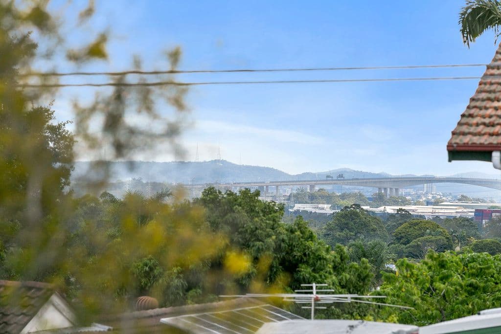 54 Regent Street, Wynnum West QLD 4178, Wynnum West - Thumbnail 3