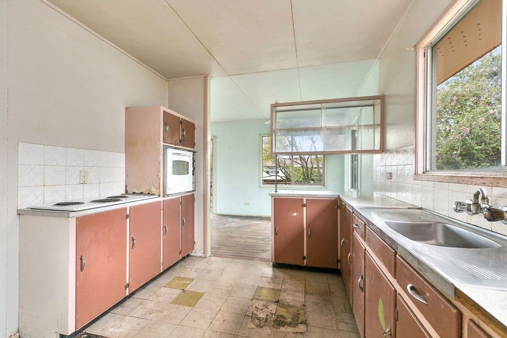 54 Regent Street, Wynnum West QLD 4178, Wynnum West - Thumbnail 5