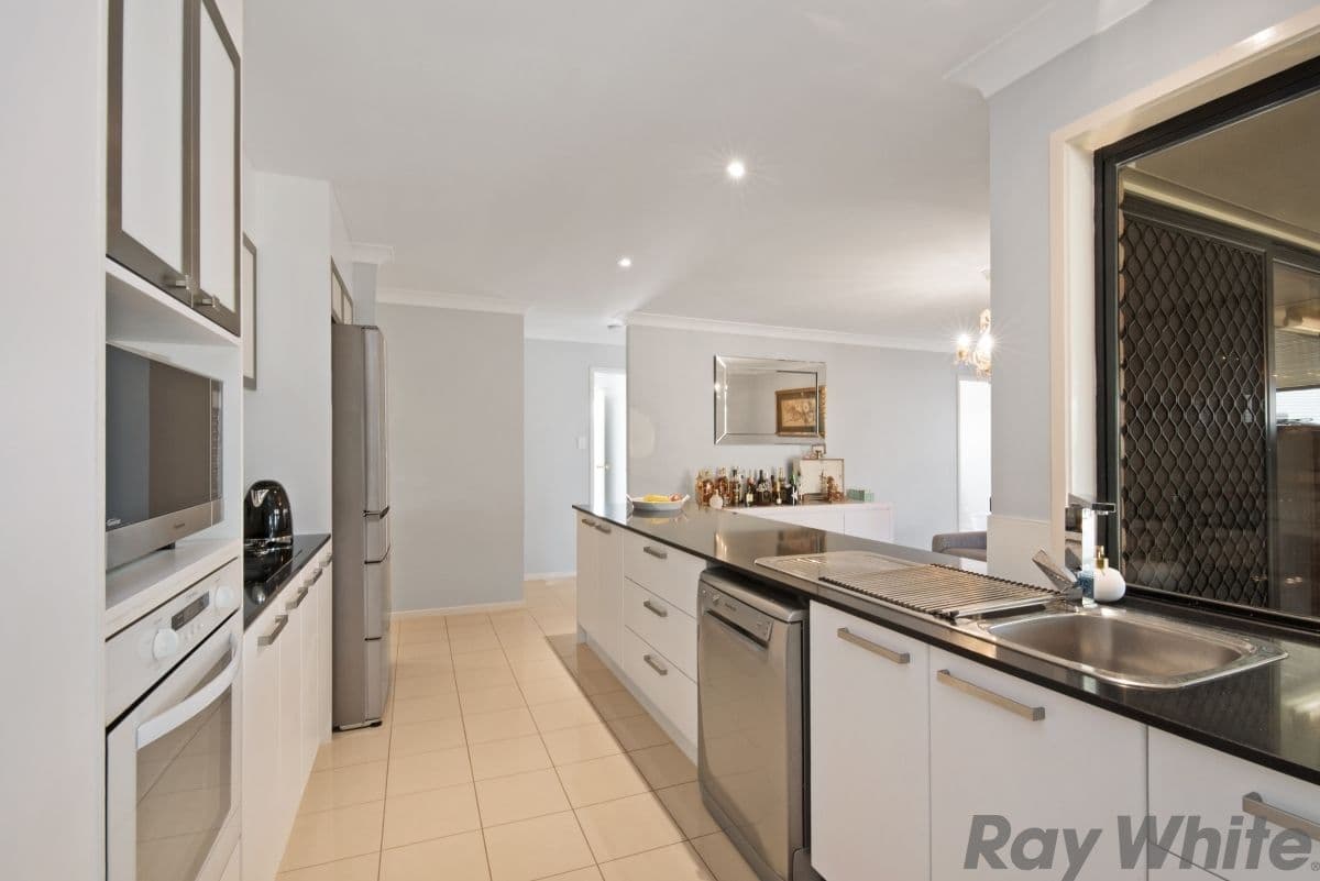 29 Spencer Avenue, Deception Bay QLD 4508, Deception Bay - Thumbnail 2