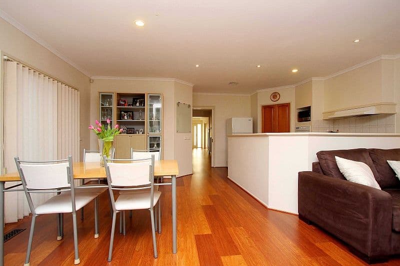 4 Hilliana Waters, MILL PARK VIC 3082, Mill Park - Thumbnail 4