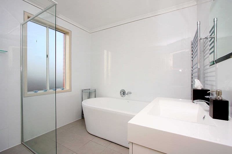 4 Hilliana Waters, MILL PARK VIC 3082, Mill Park - Thumbnail 8