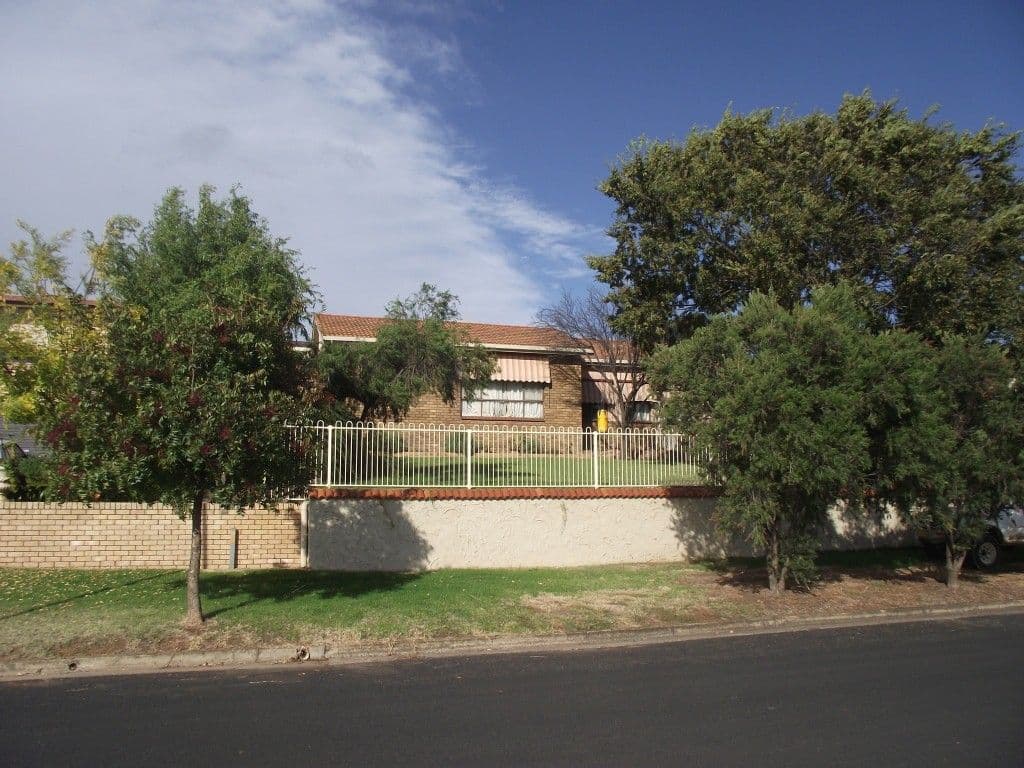 73 East Street, Parkes - Image 1
