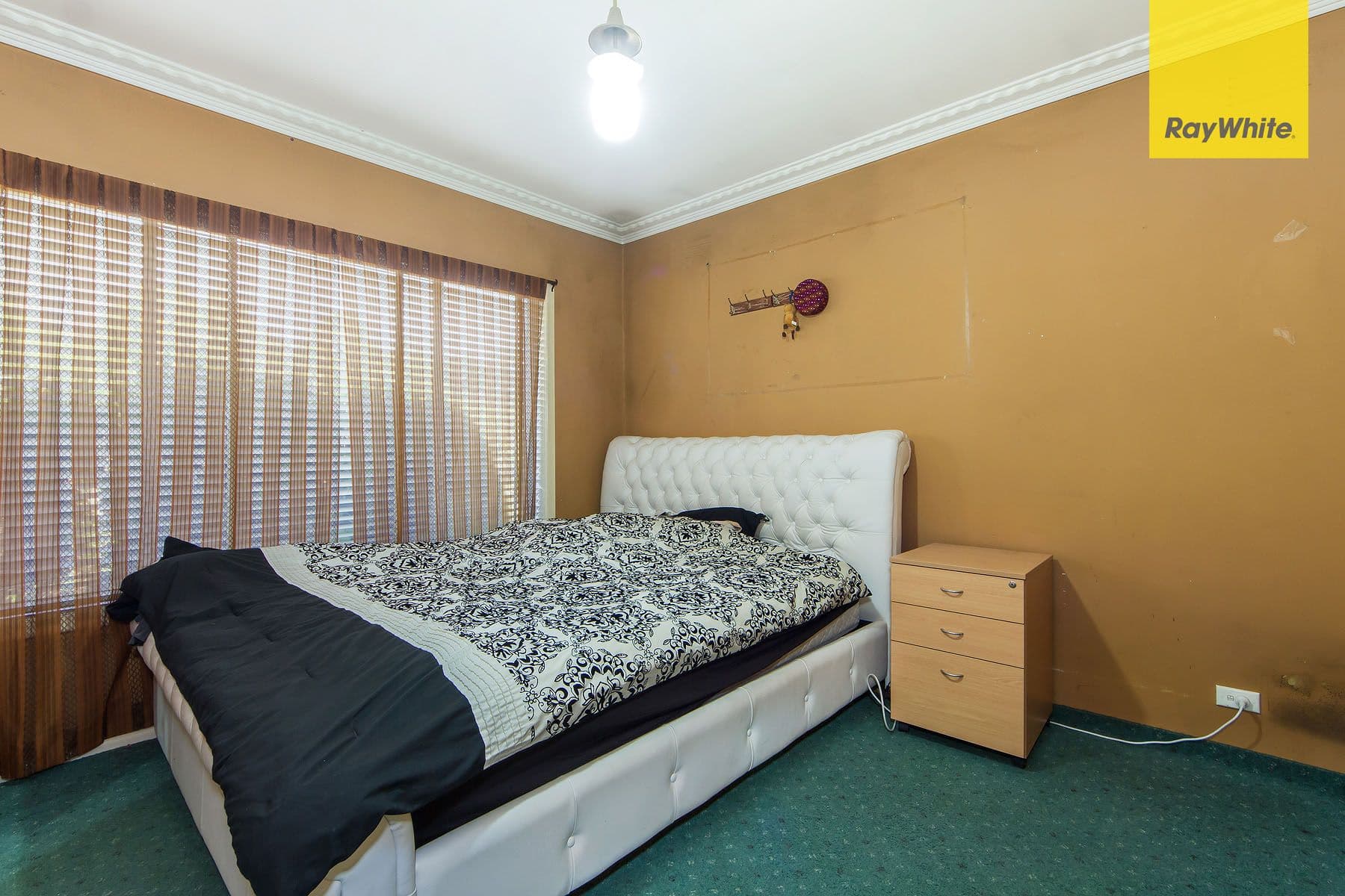 23 Marsden Crescent, St Albans VIC 3021, St Albans - Thumbnail 4