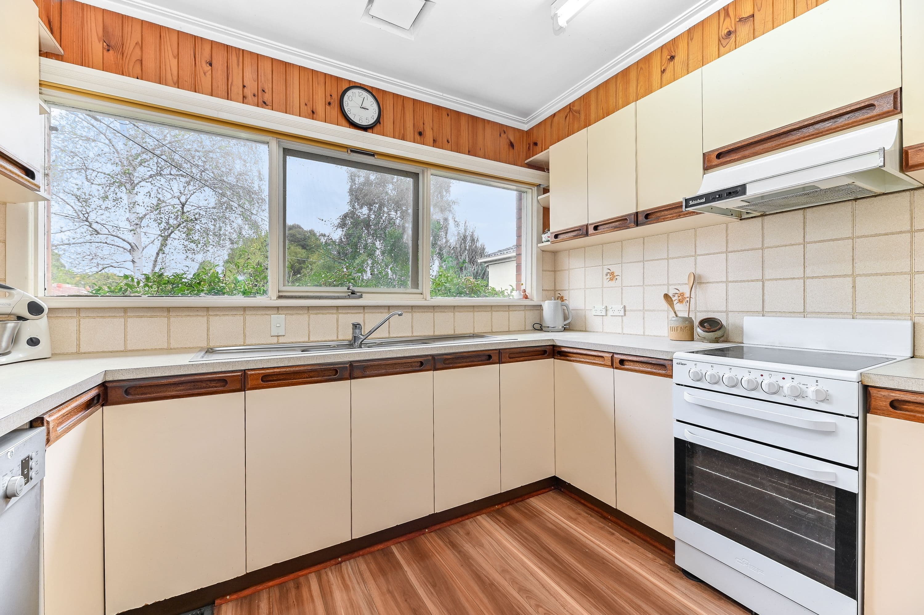 27 Adelaide Avenue, Mount Waverley VIC 3149, Mount Waverley - Thumbnail 6