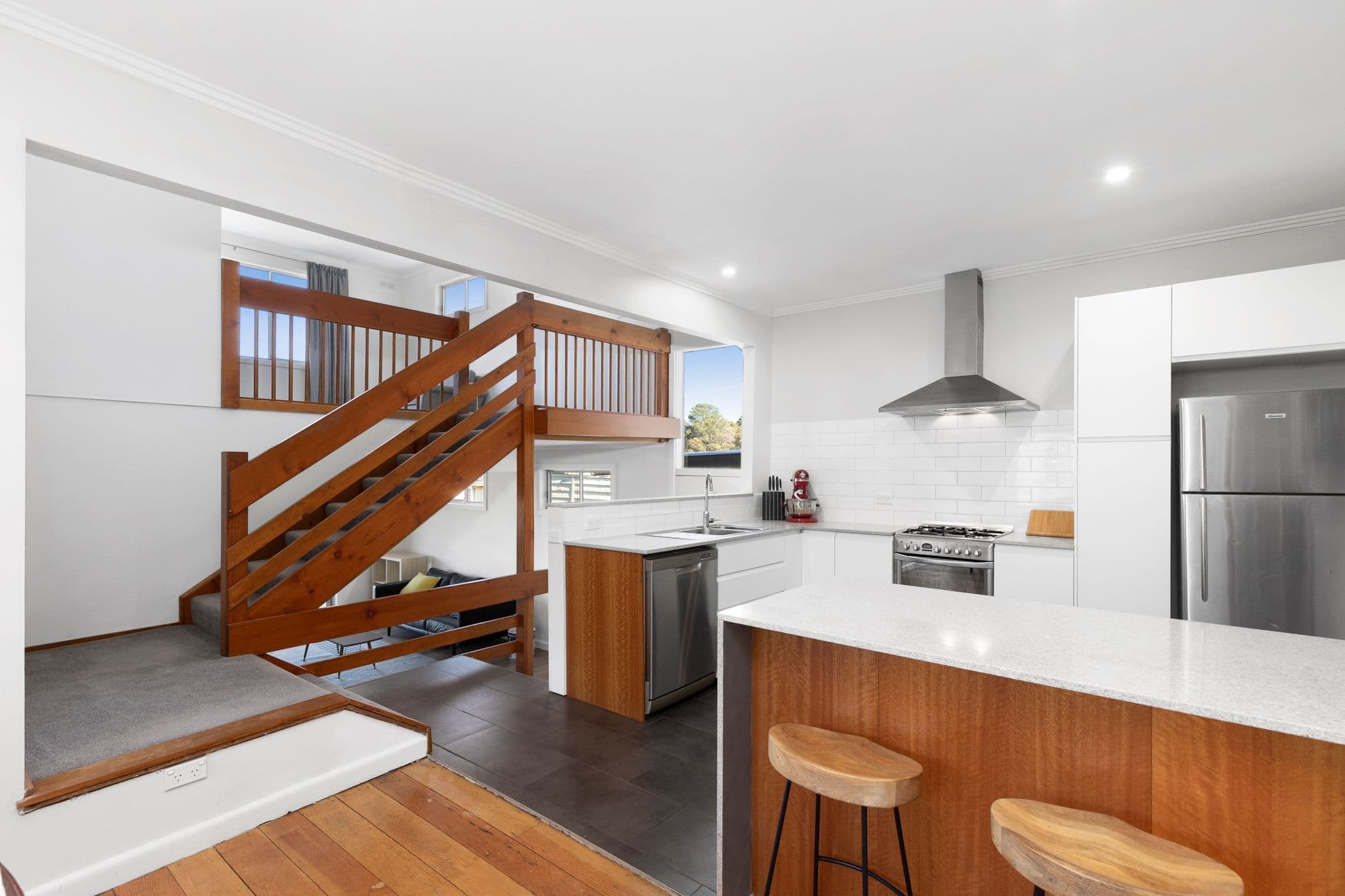 7 Barkly Street West, Ararat VIC 3377, Ararat - Thumbnail 2