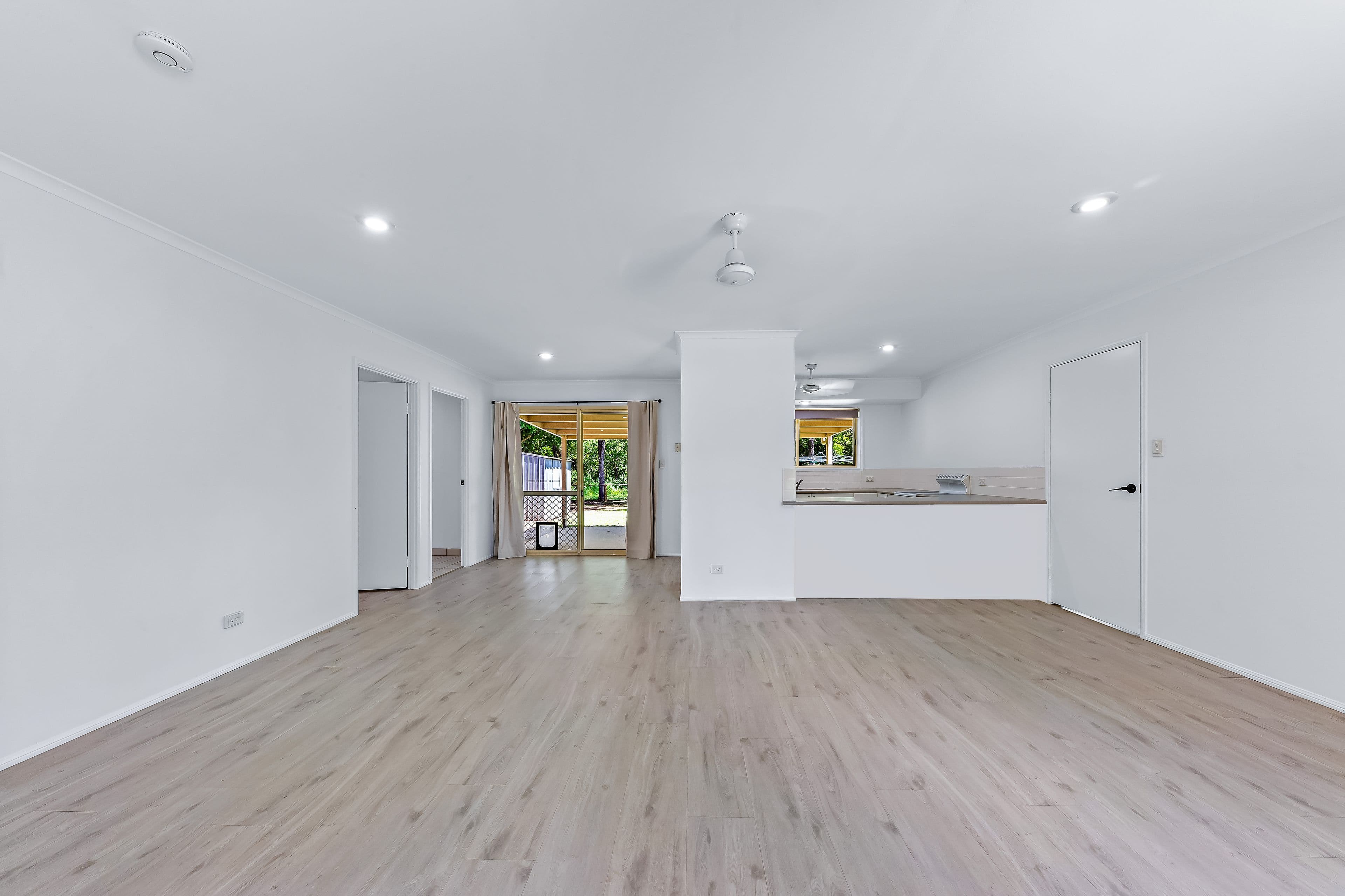 8 Solway Avenue, Cannonvale QLD 4802, Cannonvale - Thumbnail 6