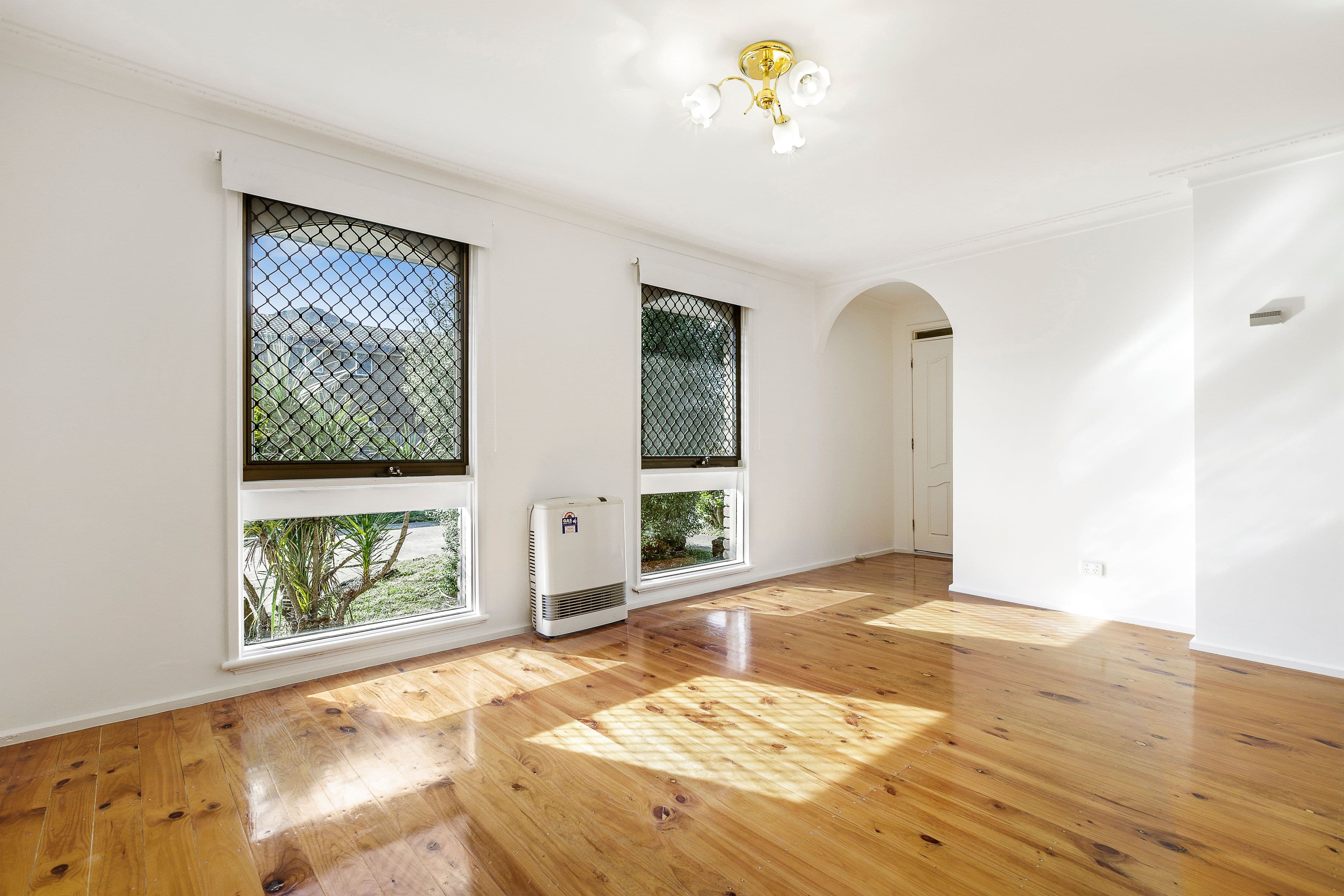 1 Burns Avenue, Clayton South VIC 3169, Clayton South - Thumbnail 2
