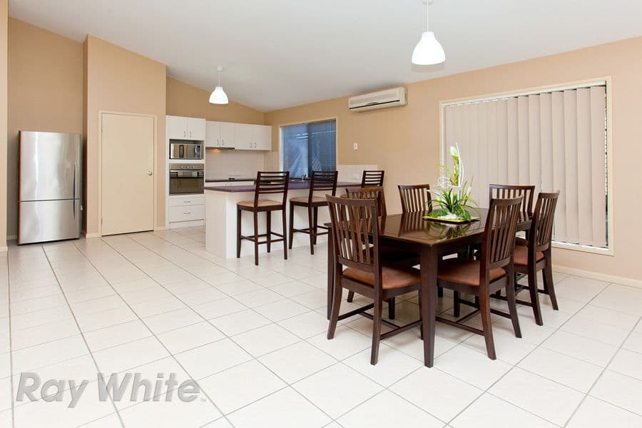 165 Lakeside Avenue, SPRINGFIELD LAKES QLD 4300, Springfield Lakes - Thumbnail 2
