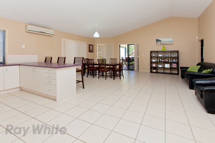 165 Lakeside Avenue, SPRINGFIELD LAKES QLD 4300, Springfield Lakes - Thumbnail 5