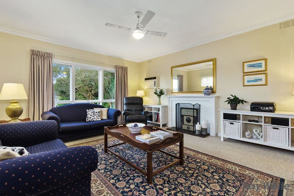 9 Eram Road, Box Hill North VIC 3129, Box Hill North - Thumbnail 3