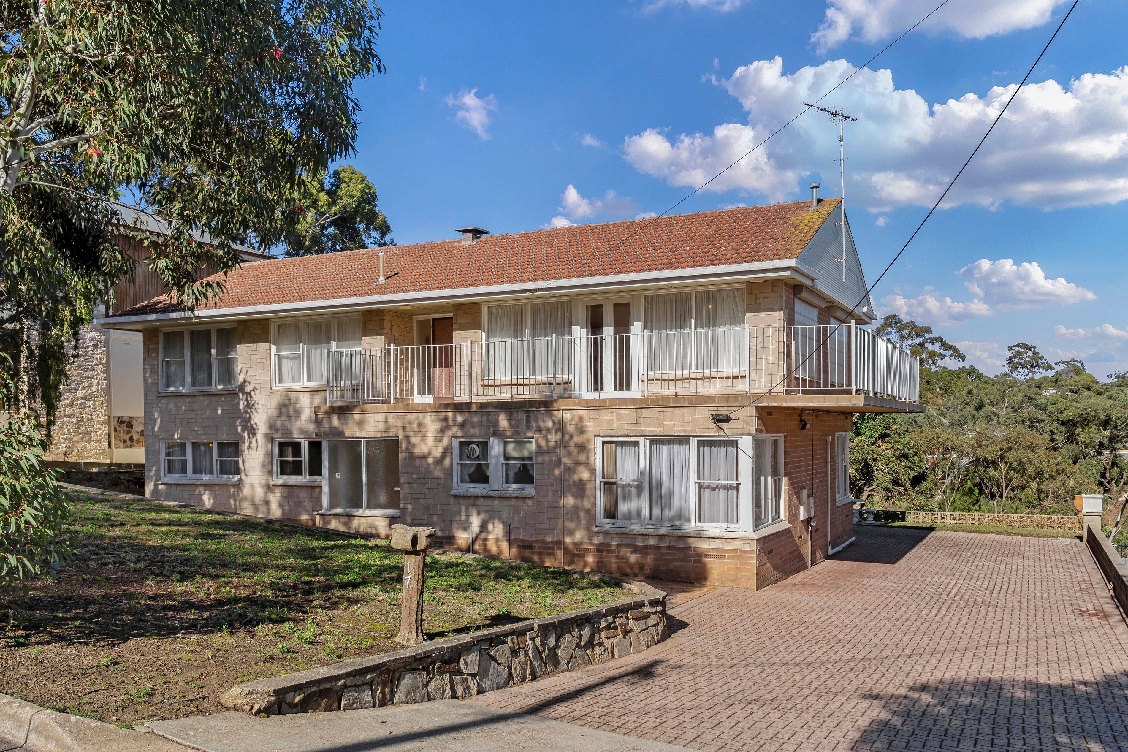 17 Glenwood Drive, Bellevue Heights SA 5050, Bellevue Heights - Thumbnail 2