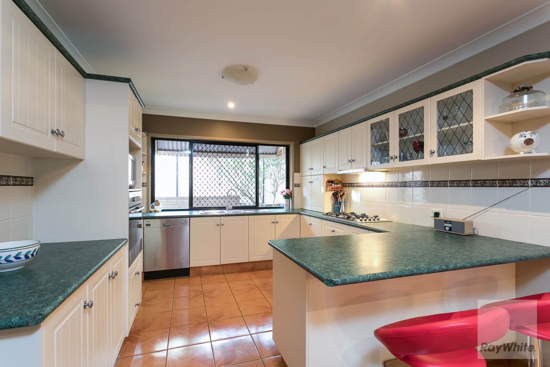 24 Koala Place, Capalaba QLD 4157, Capalaba - Thumbnail 2