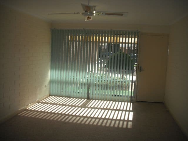 Unit 4 Thomas Cottages, BARMERA SA 5345, Barmera - Thumbnail 3