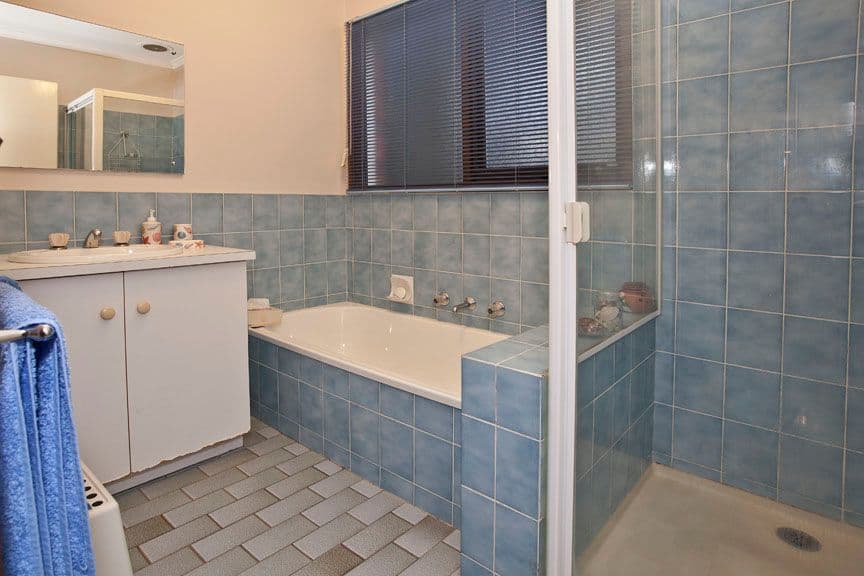 8 Maculosa Court, ENDEAVOUR HILLS VIC 3802, Endeavour Hills - Thumbnail 8
