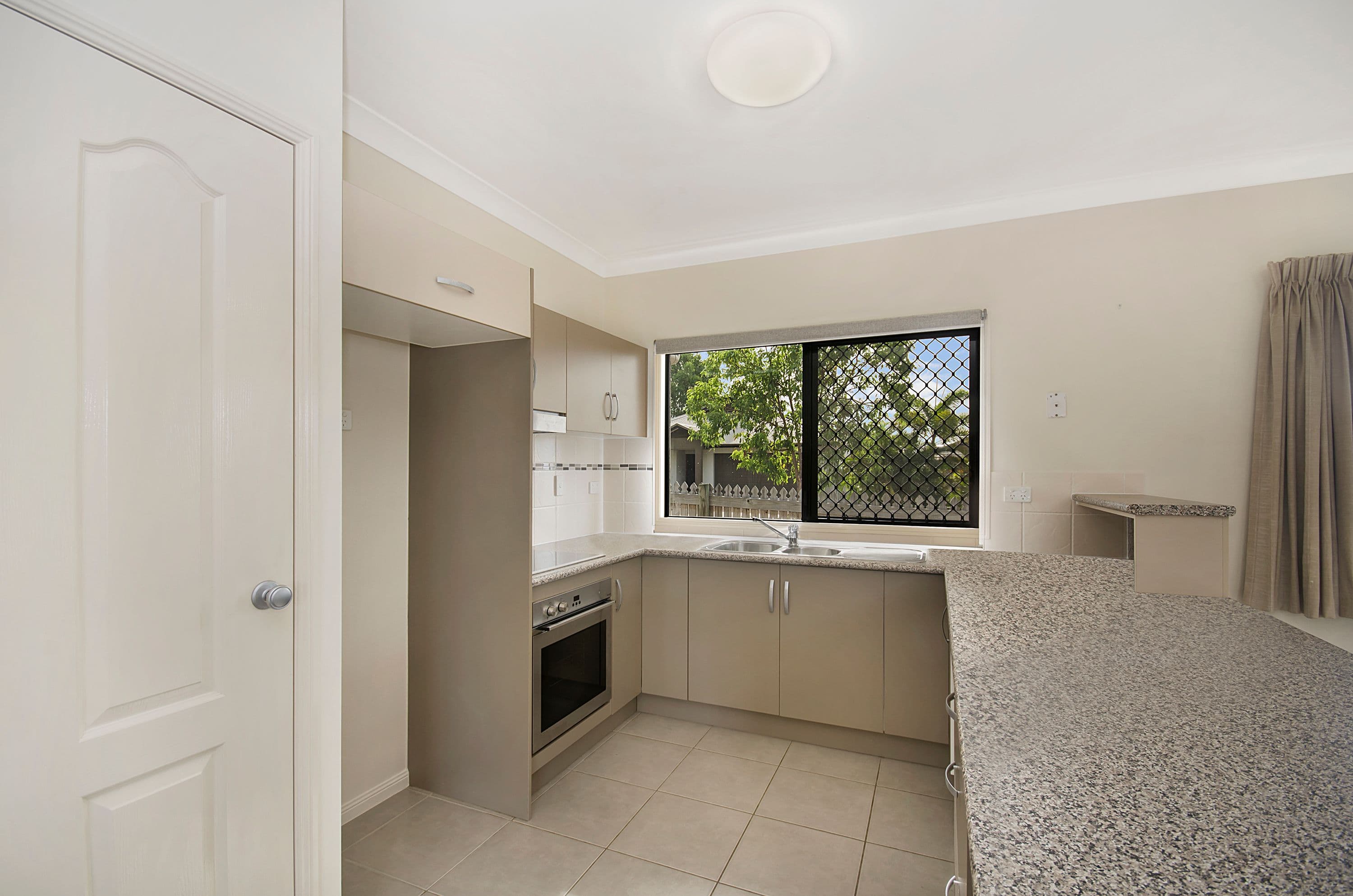 218 Freshwater Drive, Douglas QLD 4814, Douglas - Thumbnail 3