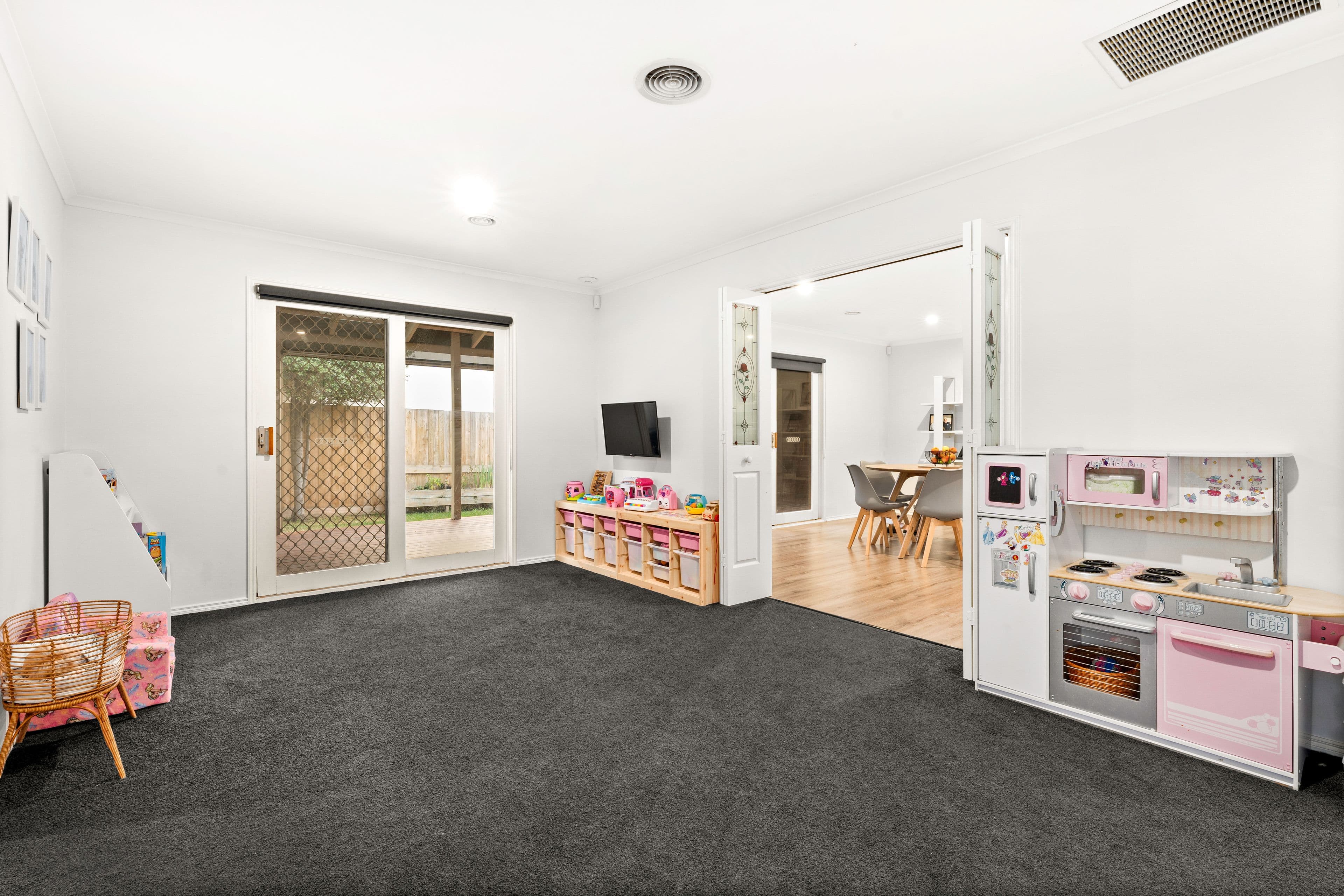 12 Eastbury Court, Narre Warren South VIC 3805, Narre Warren South - Thumbnail 5