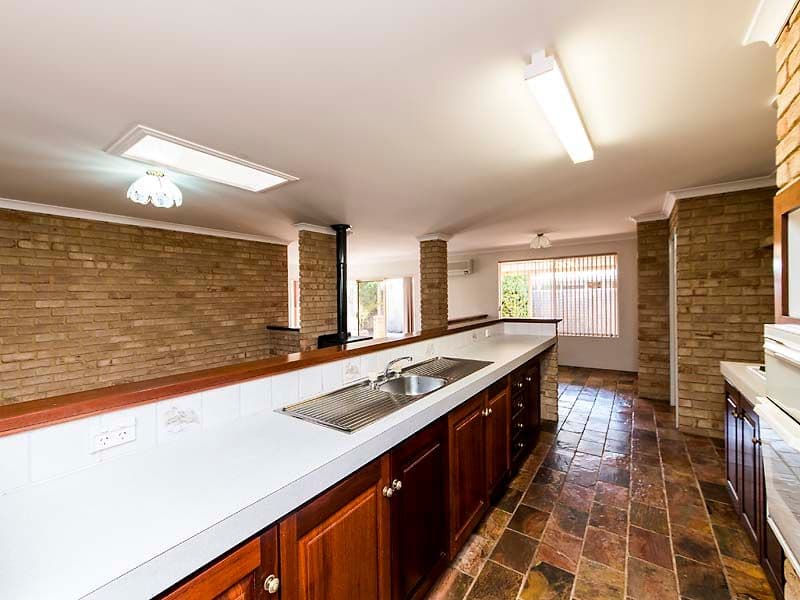 33 Mirror Cove, Waikiki WA 6169, Waikiki - Thumbnail 3