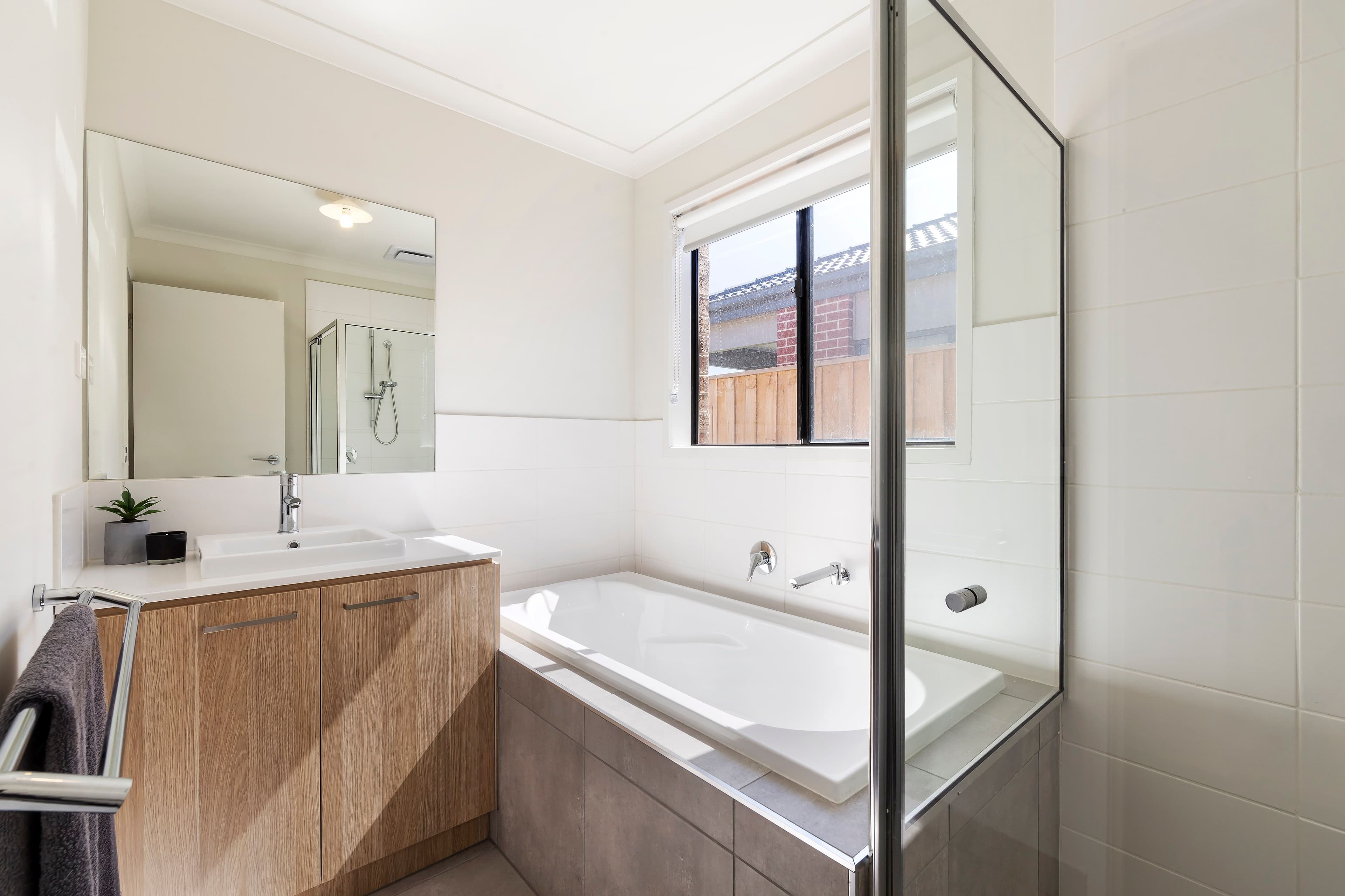 48 Castillo Avenue, Clyde North VIC 3978, Clyde North - Thumbnail 5
