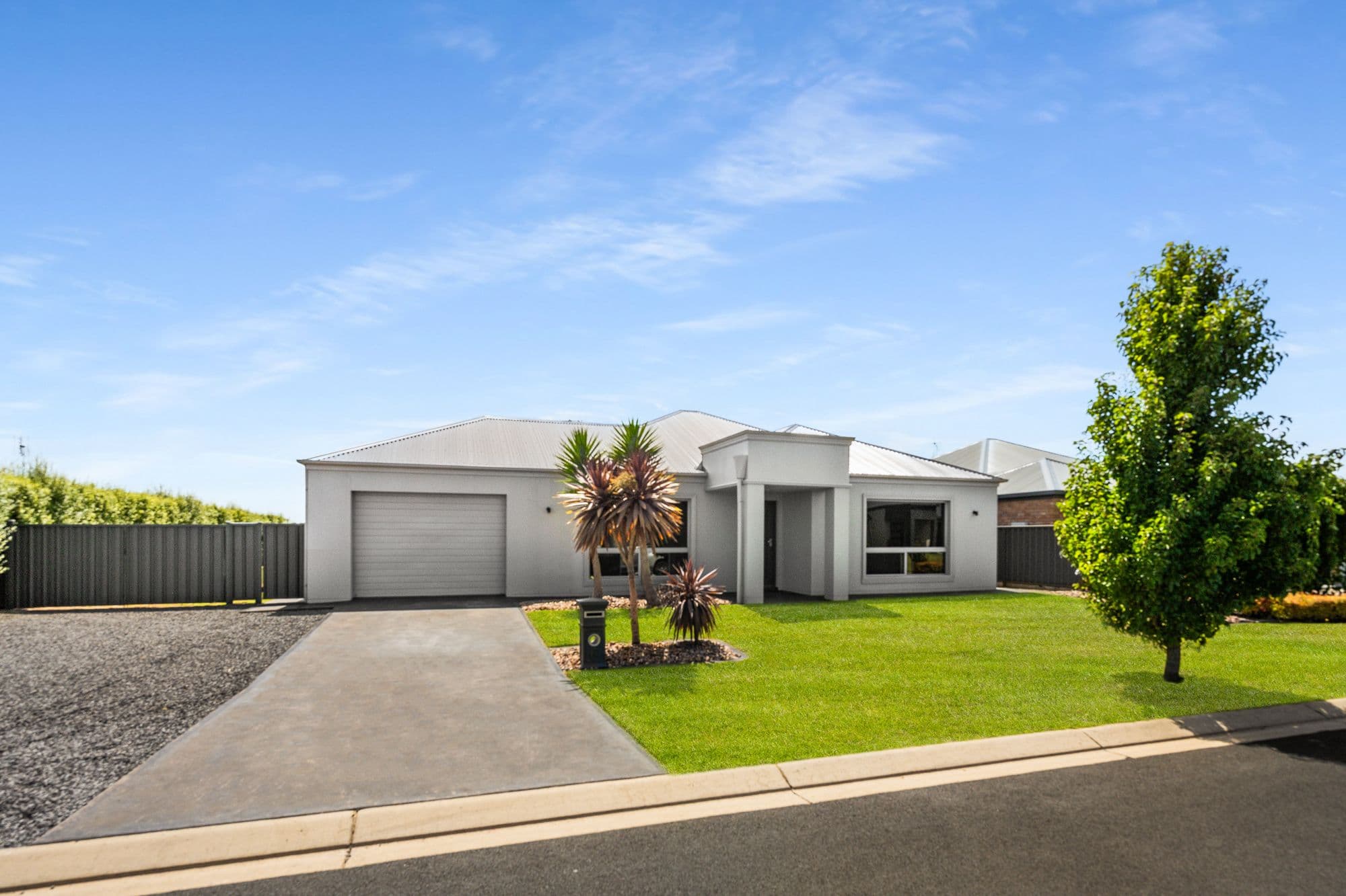 6 Hilltop Avenue, Mount Gambier SA 5290, Mount Gambier - Thumbnail 3