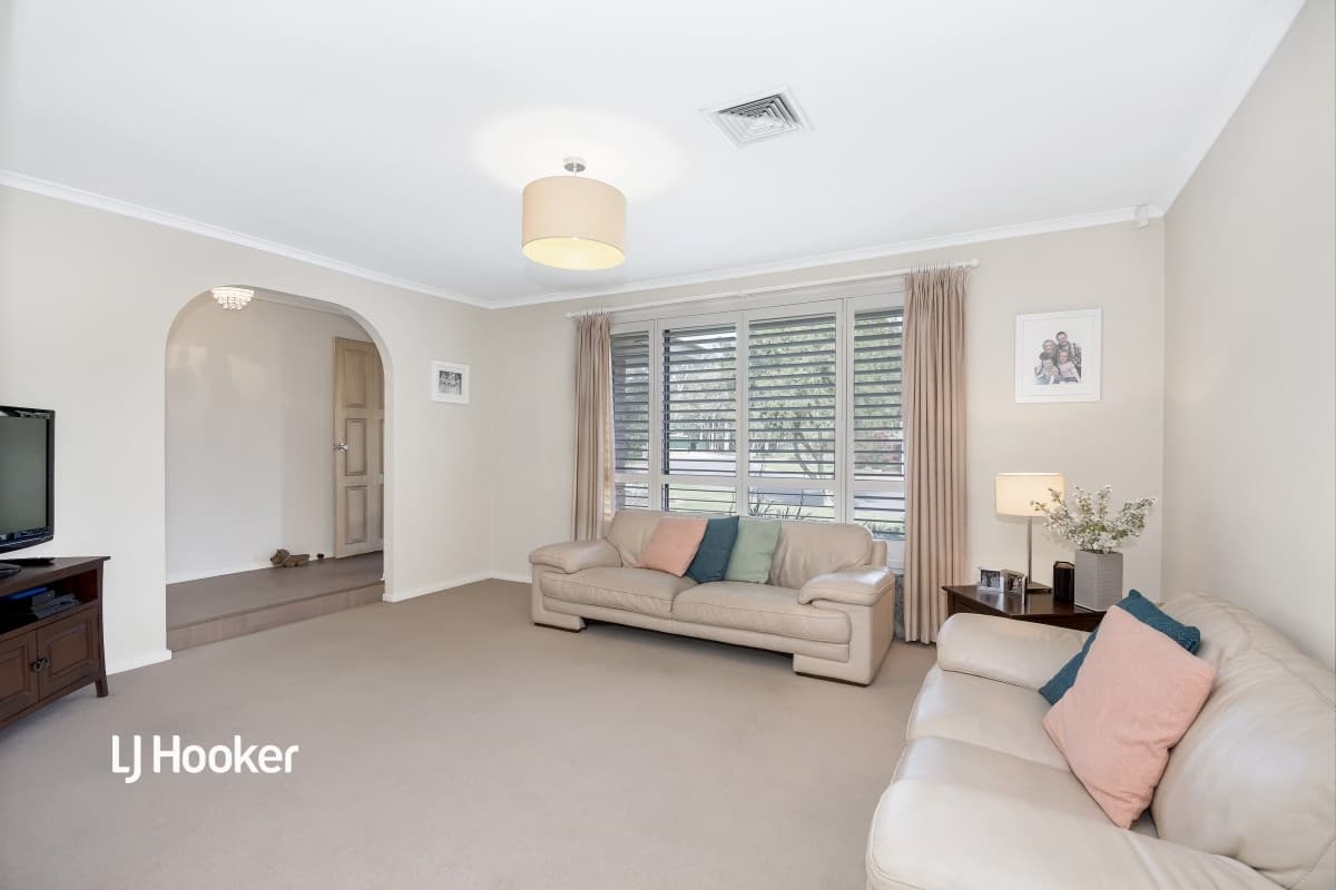 28 Moore Crescent, St Agnes SA 5097, St Agnes - Thumbnail 2