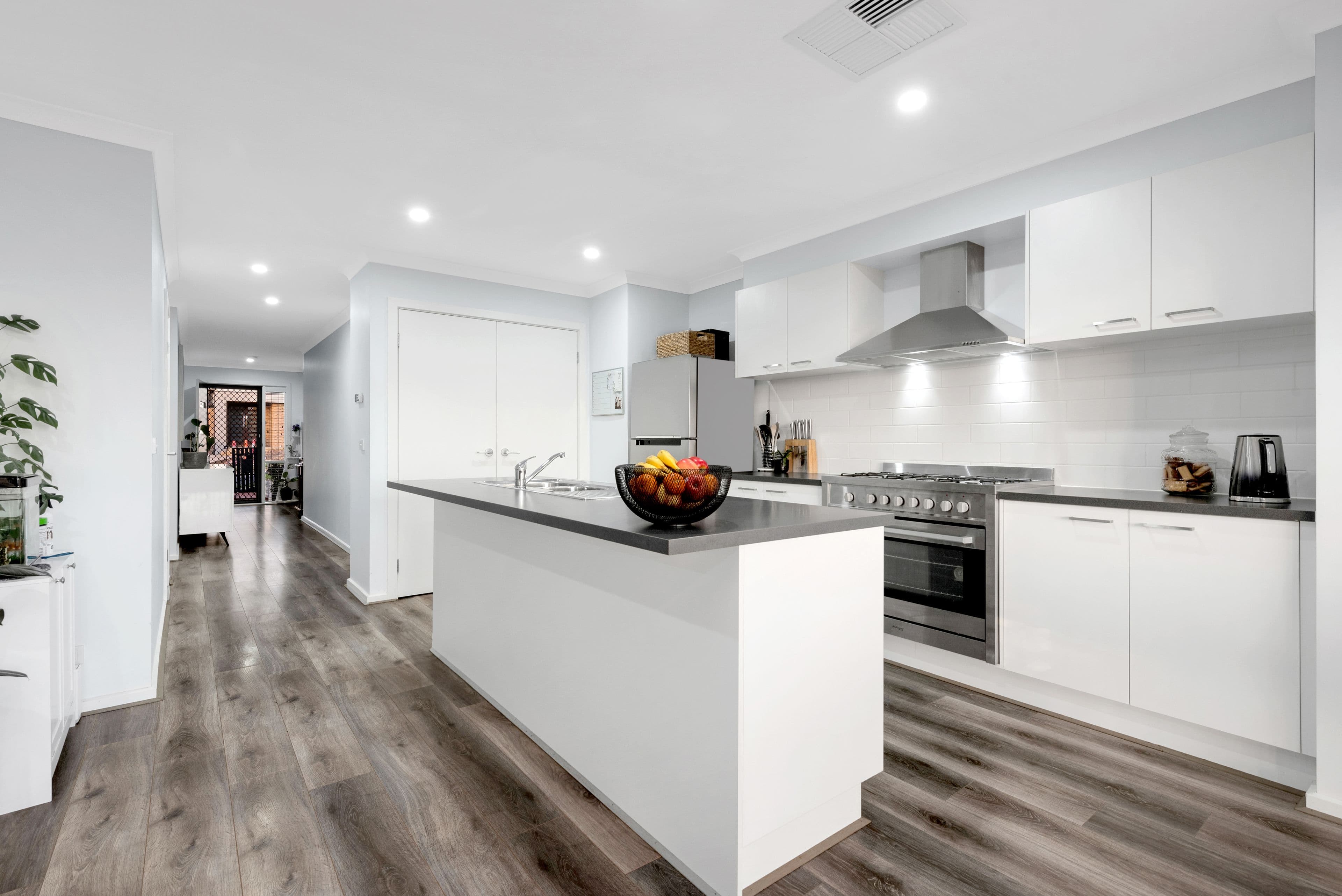 4 Galway Rise, Pakenham VIC 3810, Pakenham - Thumbnail 4
