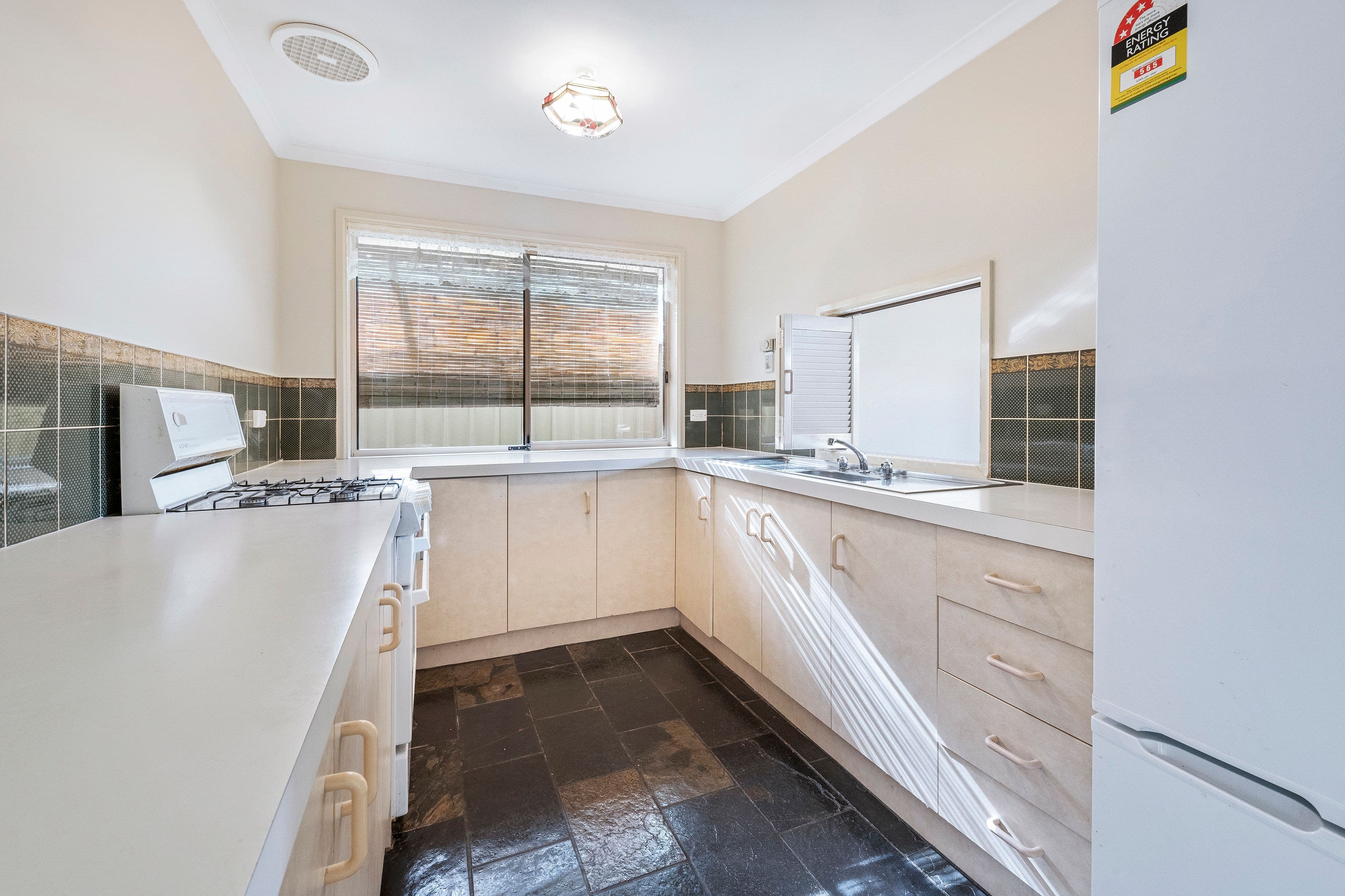 11 McCullough Court, Golden Grove SA 5125, Golden Grove - Thumbnail 4