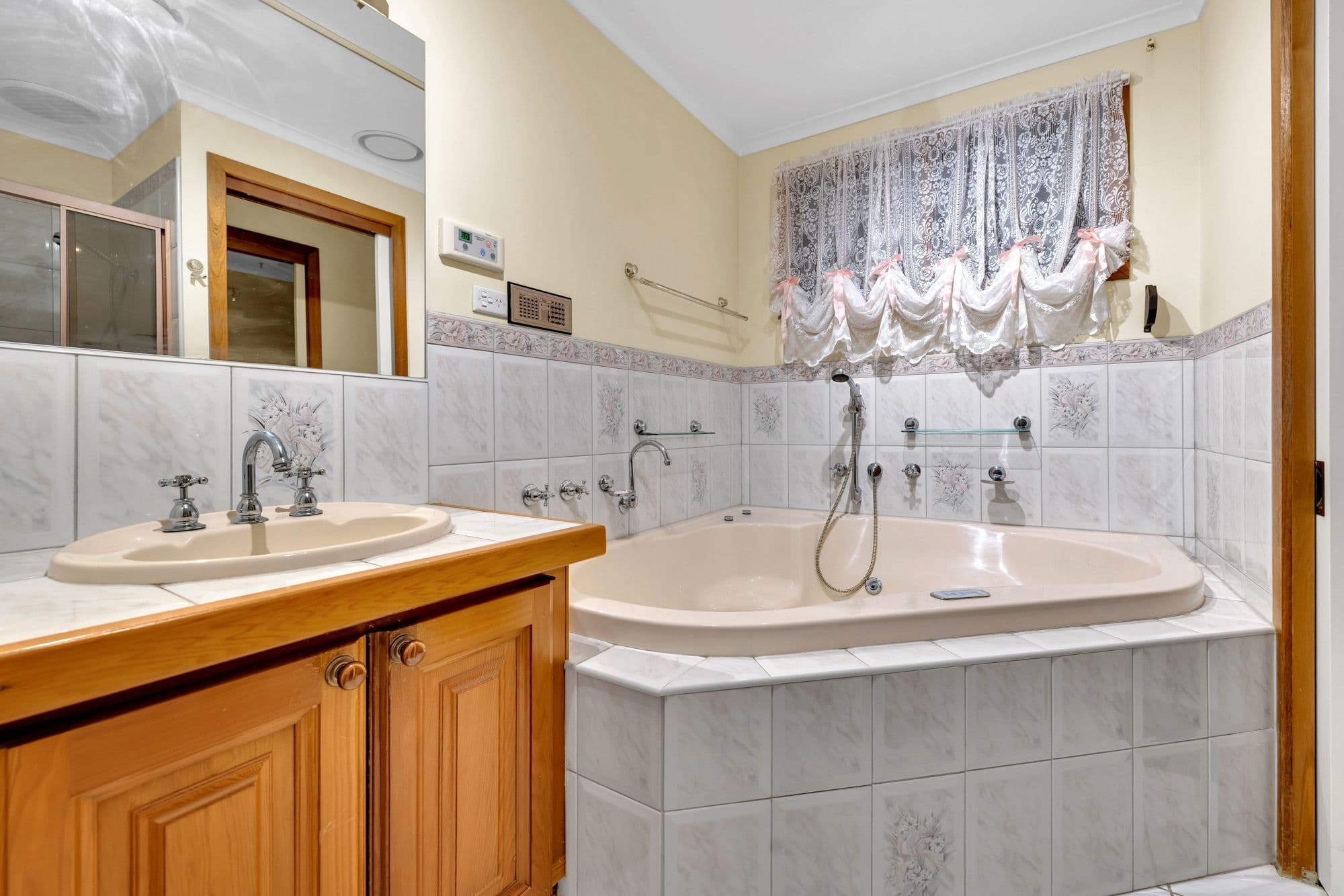 21 Saddington Avenue, Hoppers Crossing VIC 3029, Hoppers Crossing - Thumbnail 8