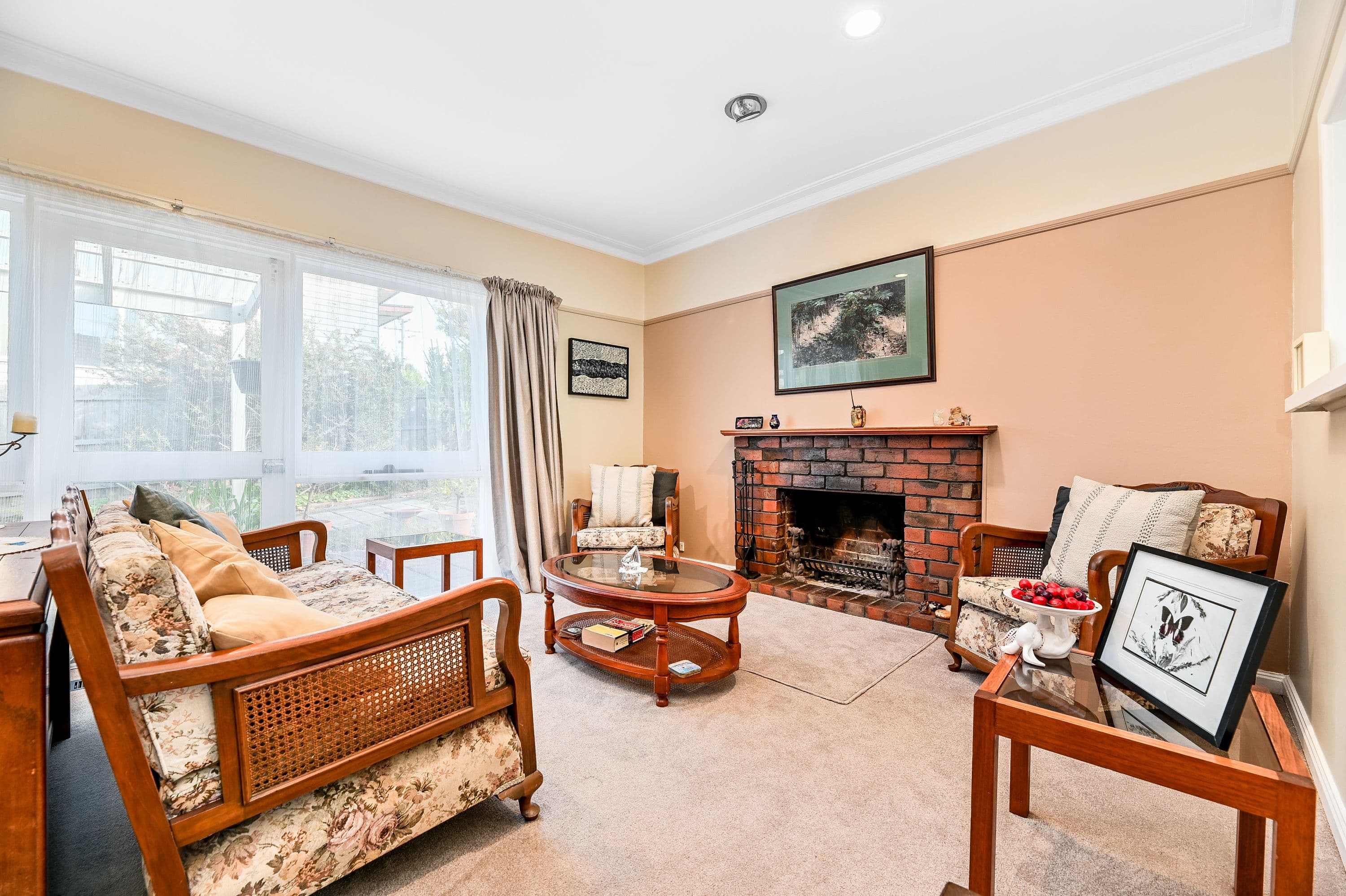 11 Russell Crescent, Mount Waverley VIC 3149, Mount Waverley - Thumbnail 3