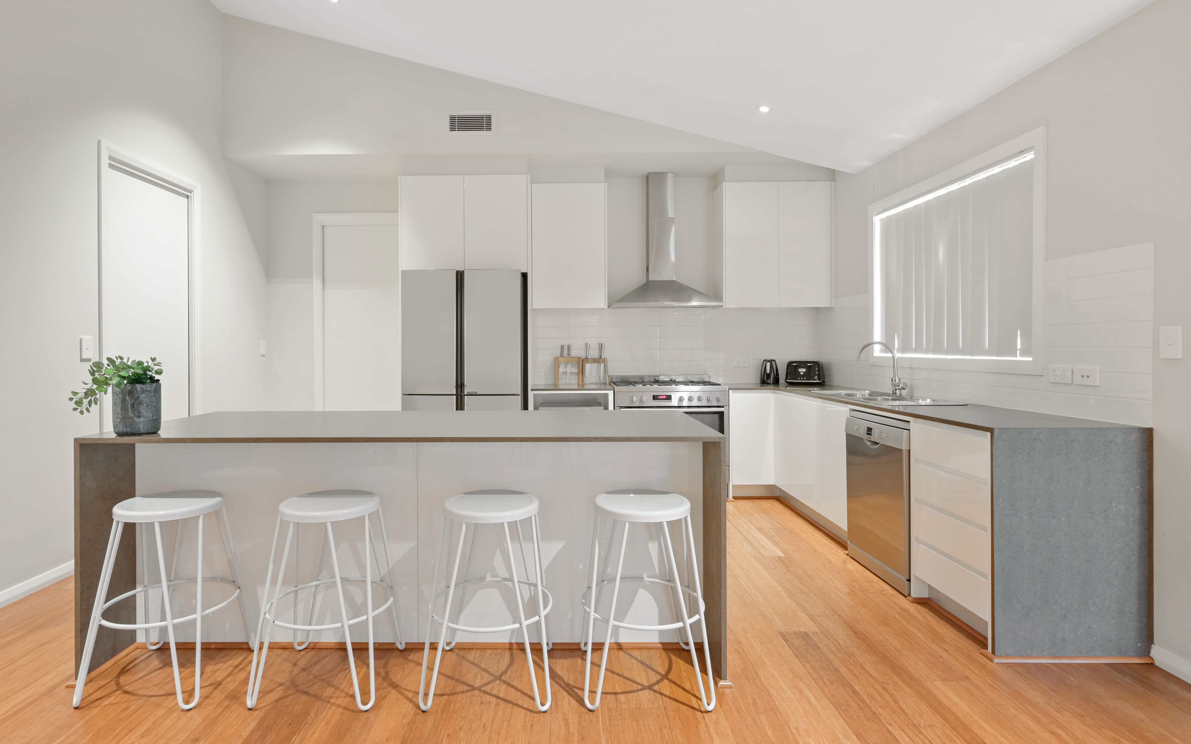 24 Australis Street, Campbelltown NSW 2560, Campbelltown - Thumbnail 6