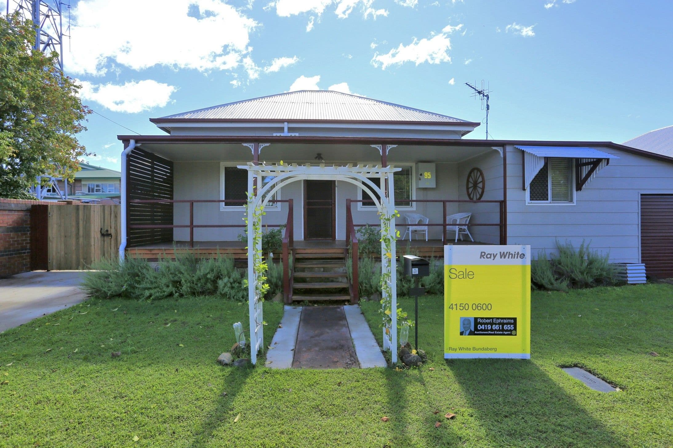 95 Woongarra Street, Bundaberg West QLD 4670, Bundaberg West - Thumbnail 2