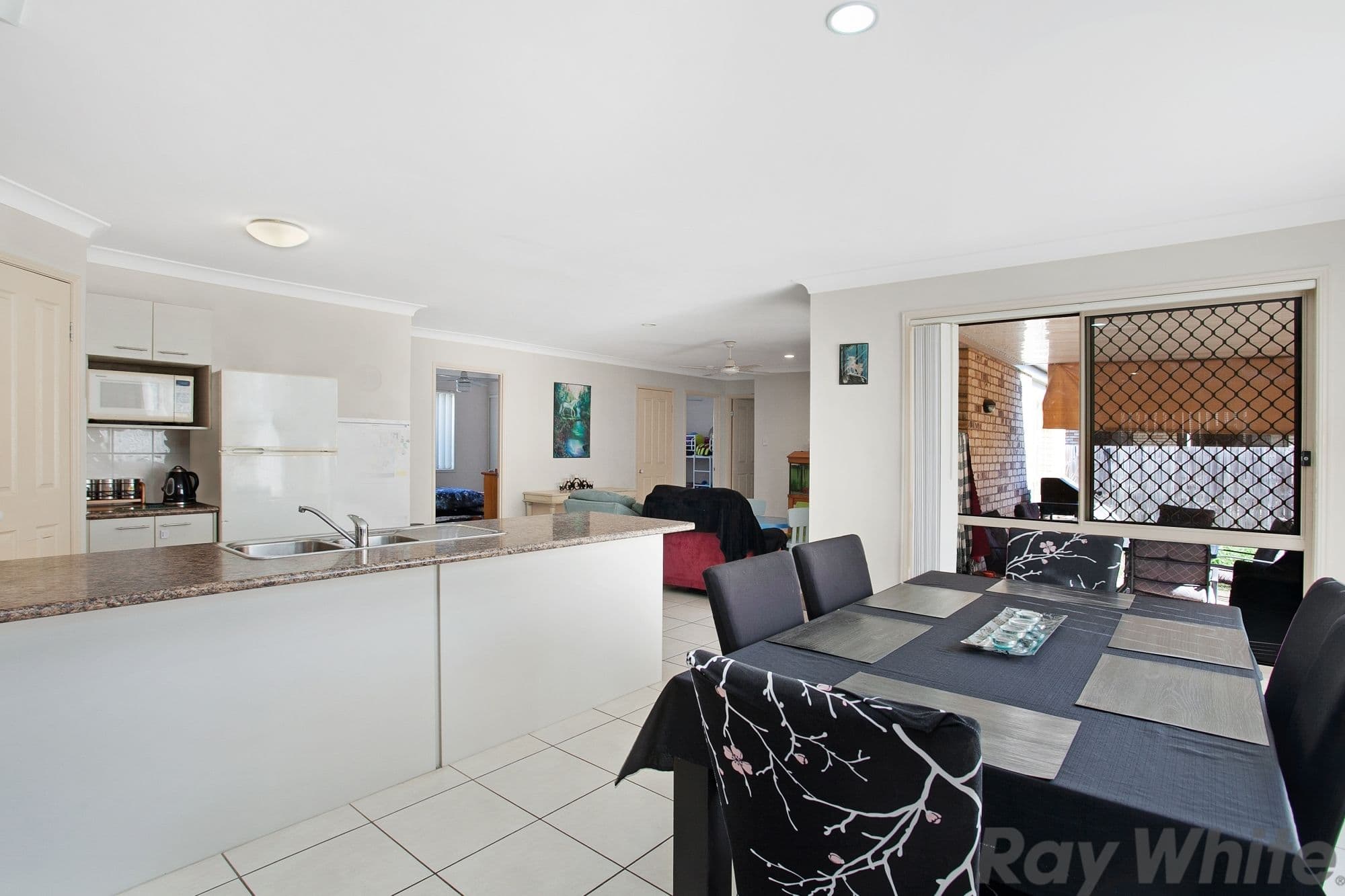 37 Hubner Drive, Rothwell QLD 4022, Rothwell - Thumbnail 3