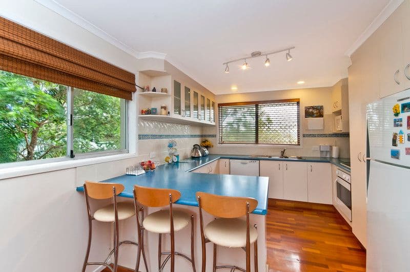 60 Simpsons Road, CURRUMBIN WATERS QLD 4223, Currumbin Waters - Thumbnail 4