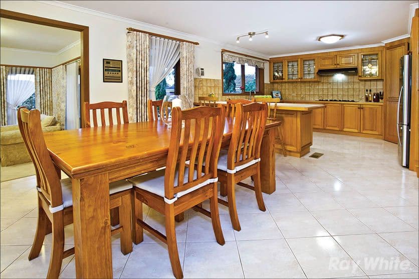 13 Renee Close, MULGRAVE VIC 3170, Mulgrave - Thumbnail 2
