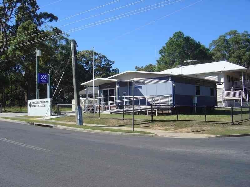 52 Main View Drive, RUSSELL ISLAND QLD 4184, Russell Island - Thumbnail 6