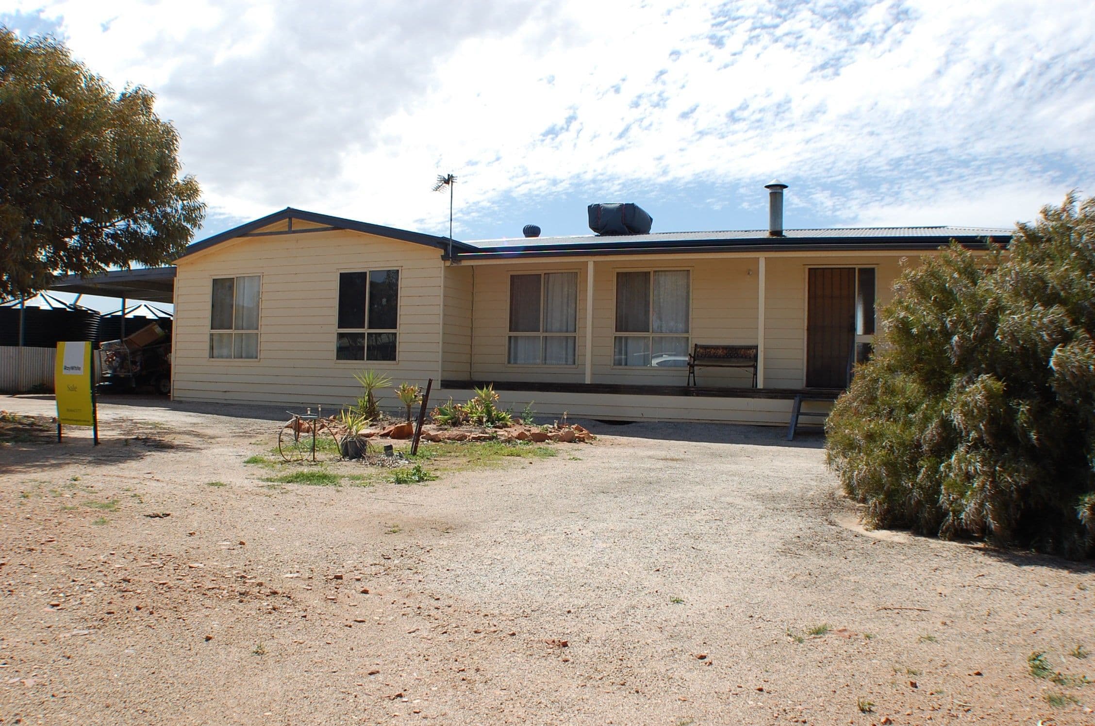 9-11 Brougham Place, Quorn SA 5433, Quorn - Image 1