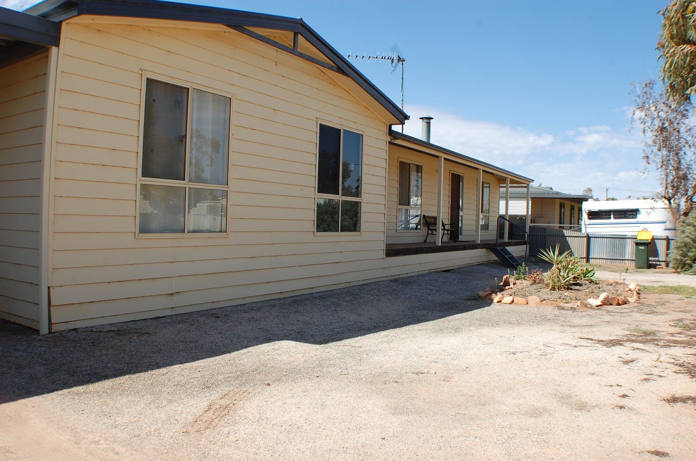 9-11 Brougham Place, Quorn SA 5433, Quorn - Thumbnail 2