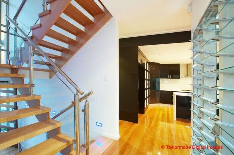 138 Porteus Drive, SEVEN HILLS QLD 4170, Seven Hills - Thumbnail 2
