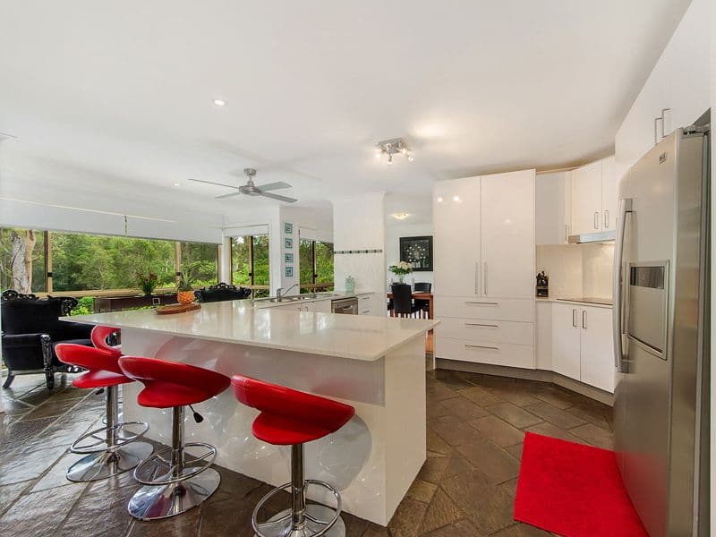 131 Castle Hill Drive, Gaven QLD 4211, Gaven - Thumbnail 2