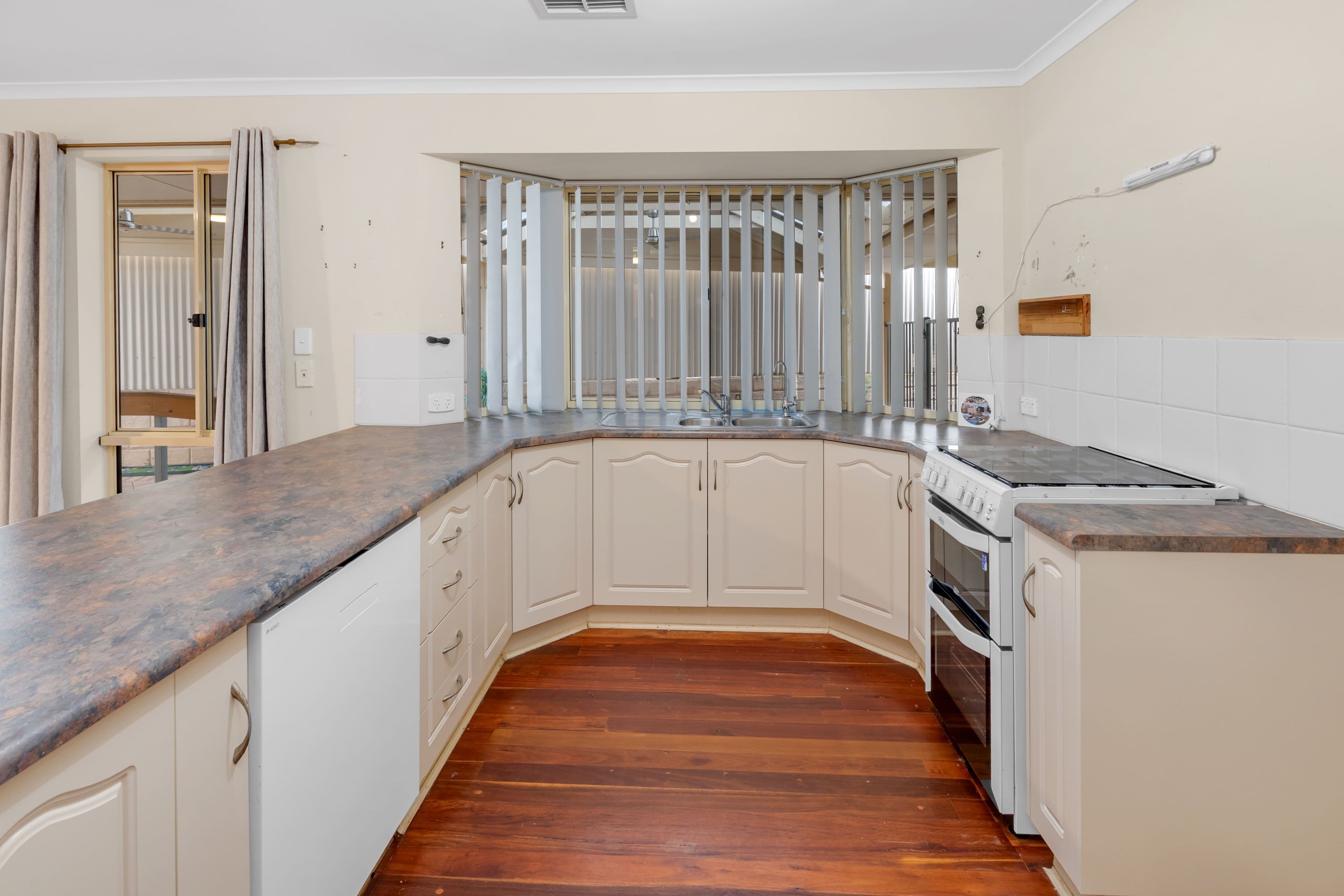 14 Regent Grove, Blakeview SA 5114, Blakeview - Thumbnail 3