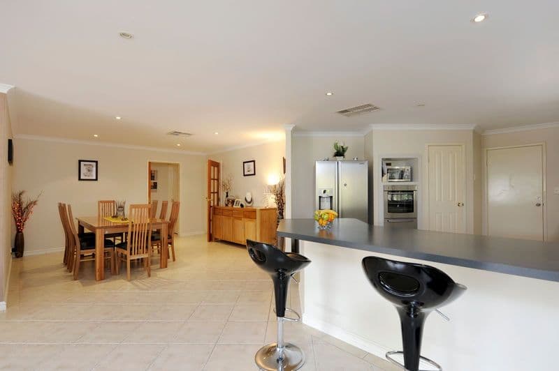 21 Bianco Place, SECRET HARBOUR WA 6173, Secret Harbour - Thumbnail 2