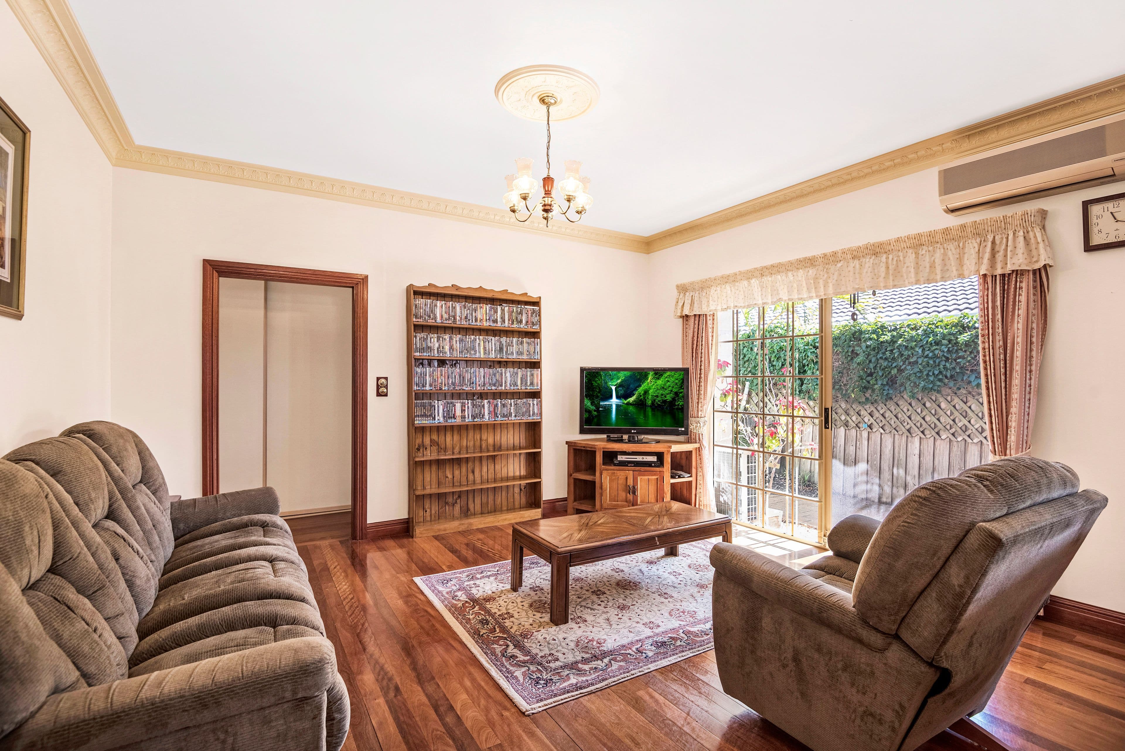 31 Nollamara Drive, Elanora QLD 4221, Elanora - Thumbnail 3