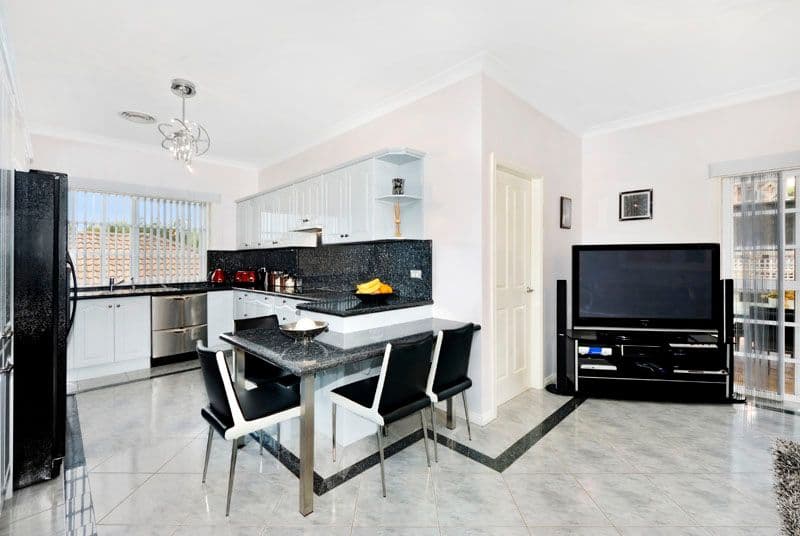 7 Jarrah Close, ALFORDS POINT NSW 2234, Alfords Point - Thumbnail 4